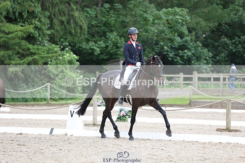 240523-173701-06183 - 325-MIDNIGHT_ENDEAVOUR-Tom_Jackson