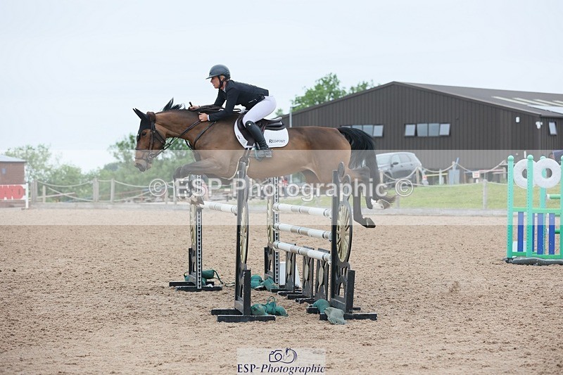 250524-131514-04962 - Cls 15 Snr Fox 1st Rnd