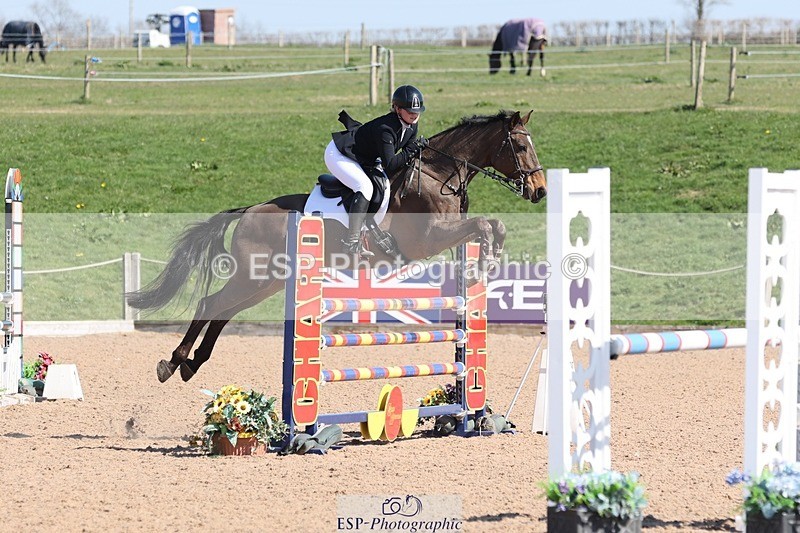 250402-120006-00462 - Cls 4 Newcomers and 1.10m Open