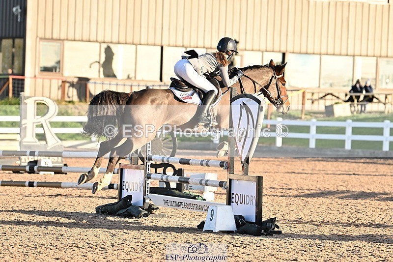 241208-093426-01519 - Cls 18 Bliss of London Novice Champ Q