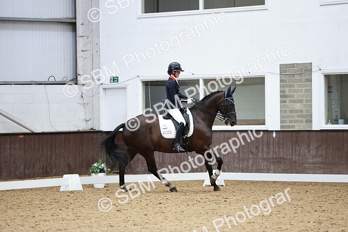 SBM_006422 - Class 16 - Advanced Medium 5 - 16.02-17.22