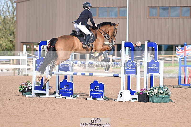 231014A-104541-04210 - Cls 18 Newcomers & 1.10m Open