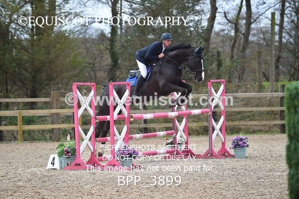 BPP_3899 - CLASS 4 Senior Newcomers/ 1.10m Open