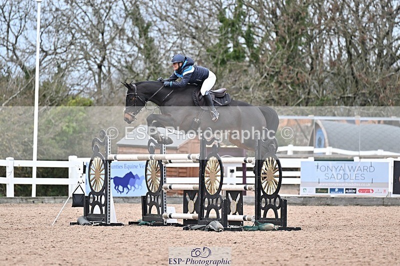 251126-142937-00711 - Cls 6 National 1.30m and 1.40m