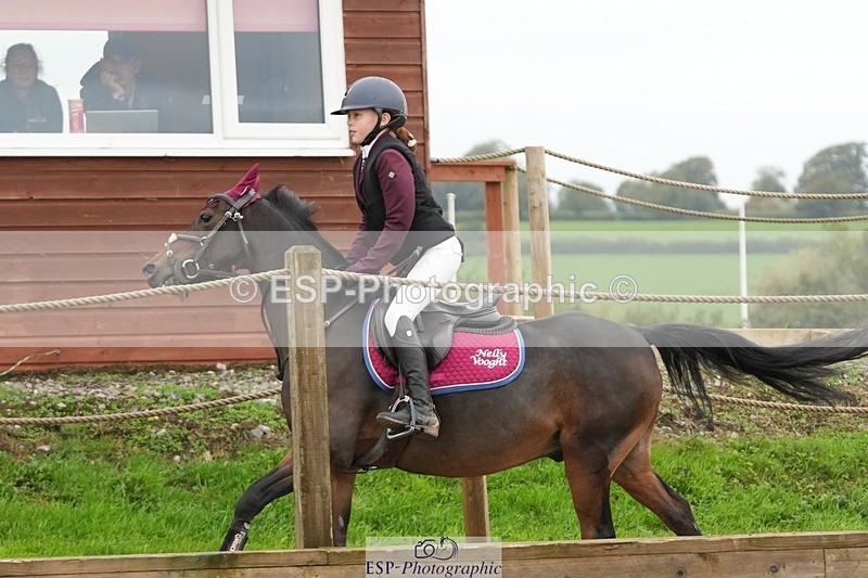 250920-154752-01496 - Cls 21 Pony Intro 80cm Derby