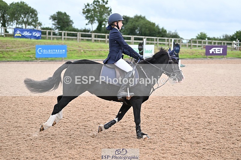 240813-161208-00184 - Clear round & 60cm