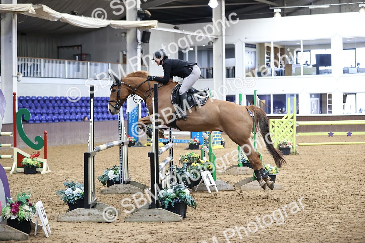 SBM_006012 - Class 16 - Senior Newcomers - 1.10m Open