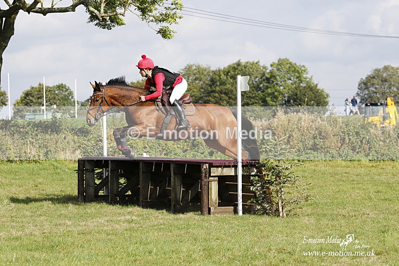  WWHT 171021 3128 - Intermediate (0.90m)  17/10/21