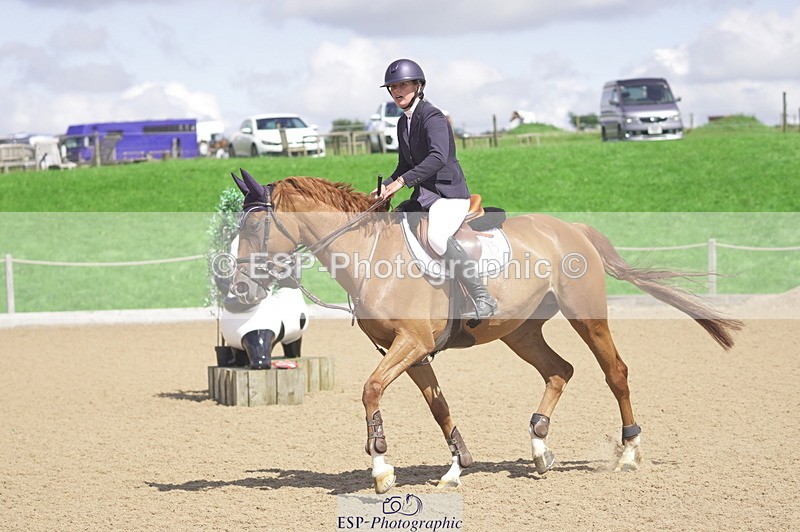 230806A-125800-02104 - Cls 14 Snr Foxhunter & 1.20m Open
