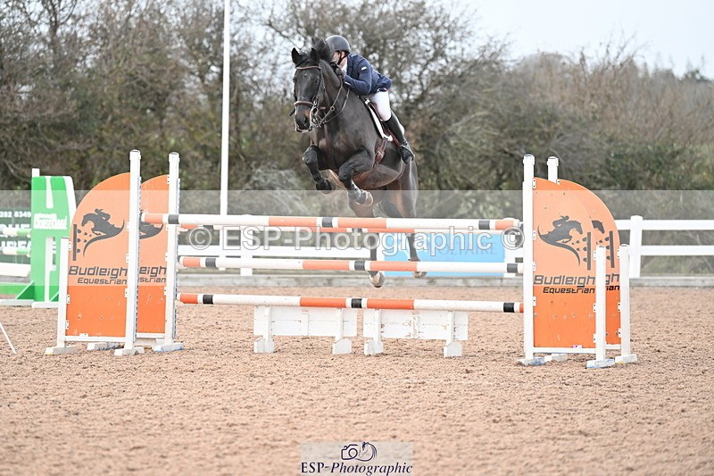 231208A-143233-01148 - Cls 7 National 1.30m & 1.40m