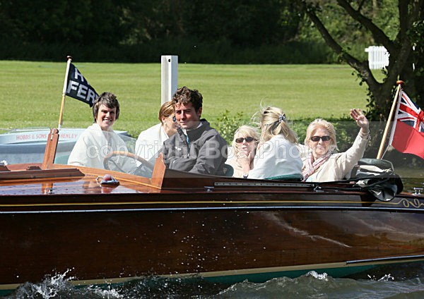 120701 HR FERRY WT7A3894 - HENLEY ROYAL REGATTA - Sunday 1st July 2012