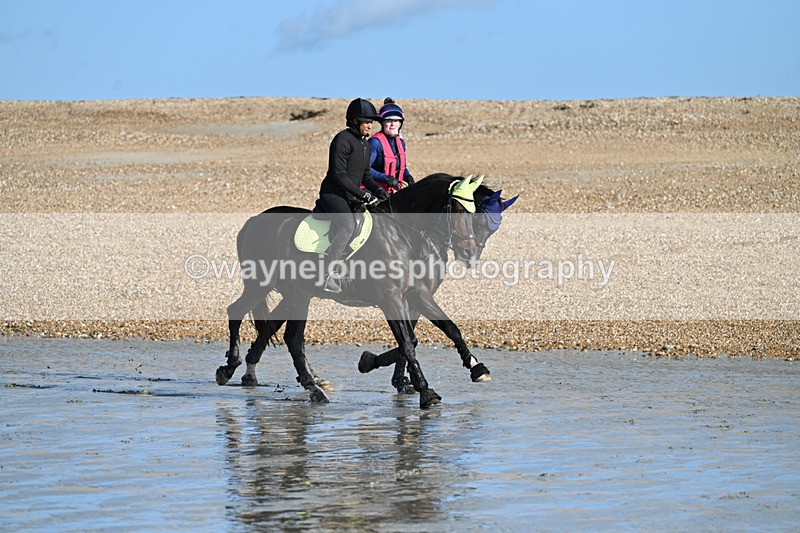 WJ7_3740 - Leigh Kelly & Jade Bennett 25-08-24