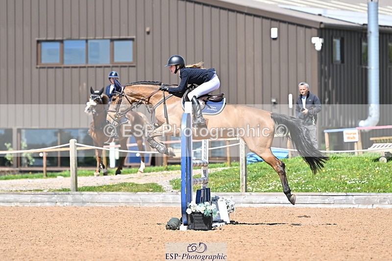 240504A-130413-01691 - Cls 4 Blue Chip Pony Newcomers & 1m Open
