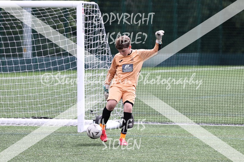 1DX32495 - Sun 14th U12 Boys