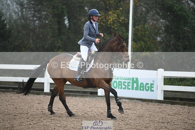 241103A-113613-07838 - SUN Cls 21 Snr Newcomers and 1.10m Open