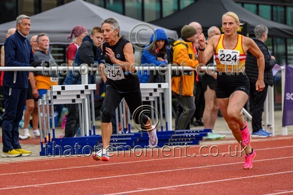 ComMast25-919228 - Track Female Set One