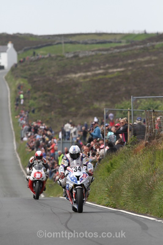 Paul Shoesmith BMW / Ice Valley by Motorsave Trade - Pokerstars Senior TT