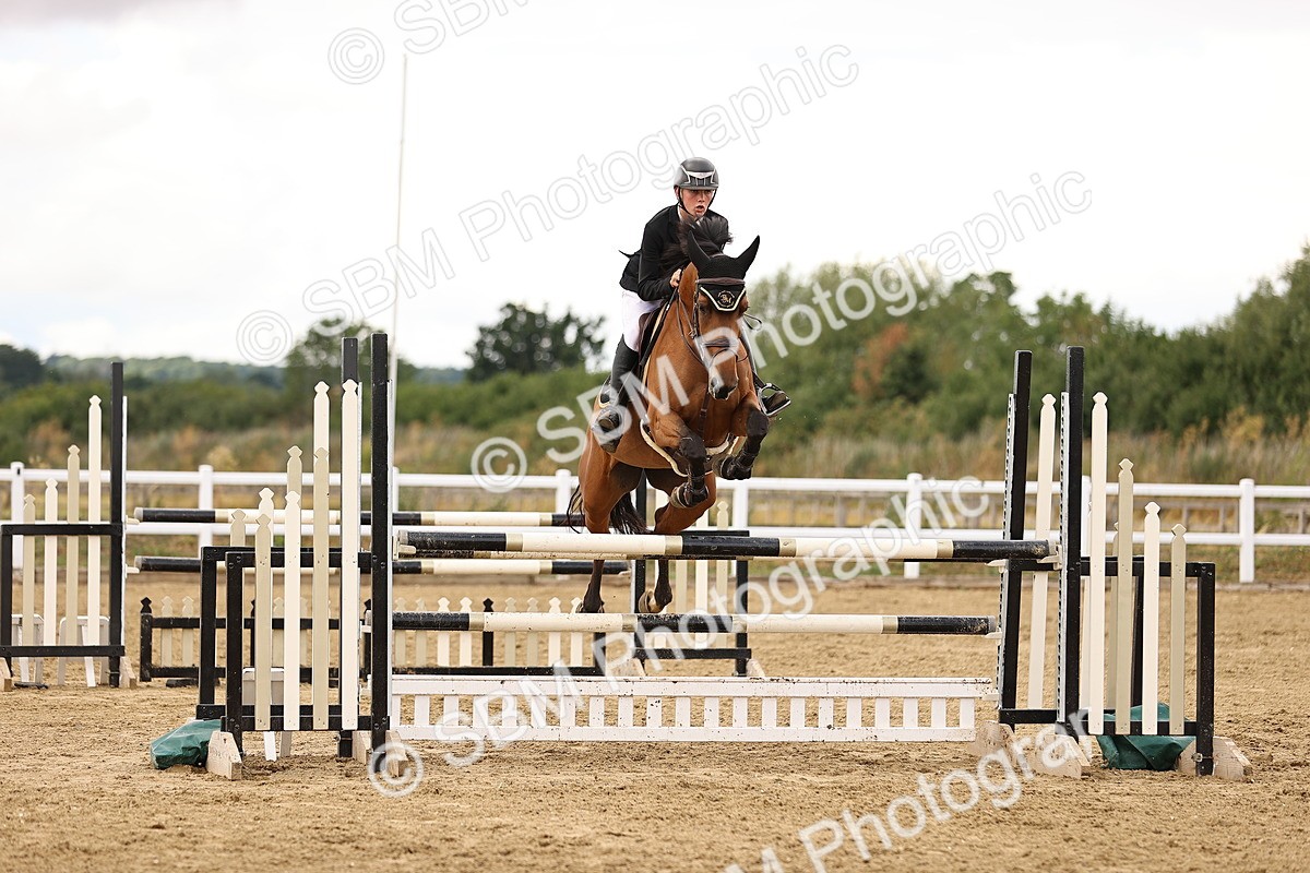 SBM_026870 - Class 13 - Senior Newcomers - 1.10m