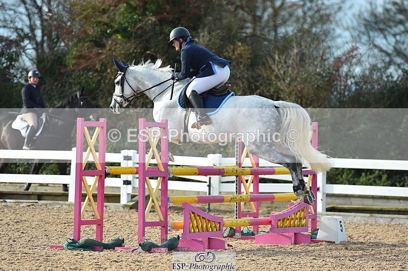 231111A-113204-01686 - Cls 11 Snr 1.05m Open