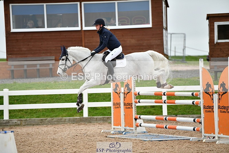 240112A-122011-00684 - Cls 5 Newcomers and 1.10m Open