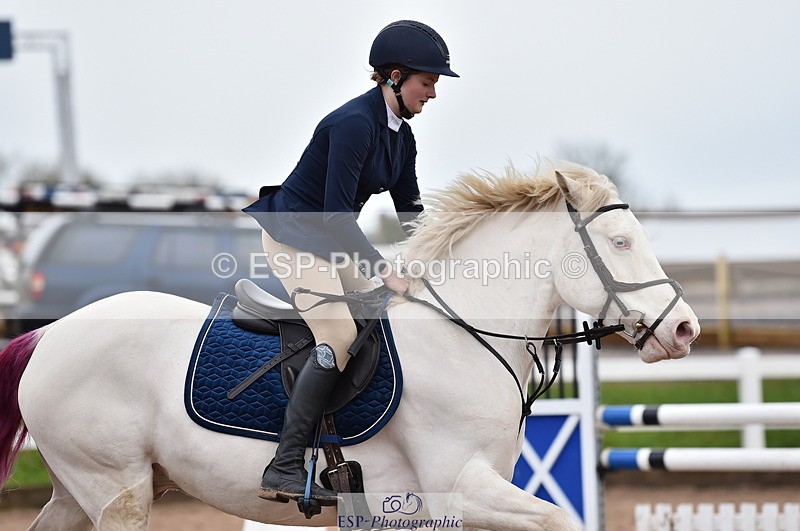 231203A-105128-00607 - Cls 3 Discovery & 90cm Open