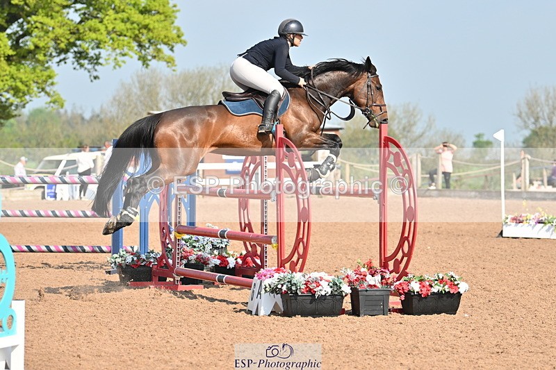 240512A-092422-16692 - Cls 47 Snr 1.20m Open