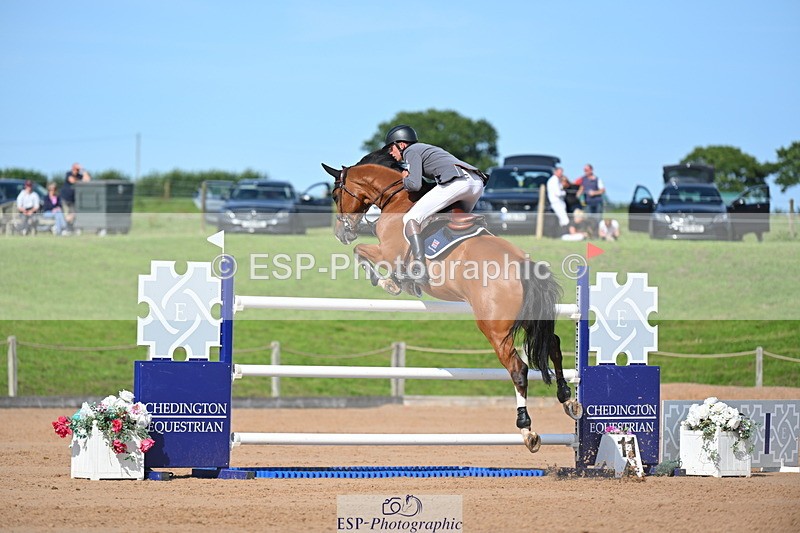 230721A-171136-08022 - Cls 10, 2 Star Big 1.45m Break to End