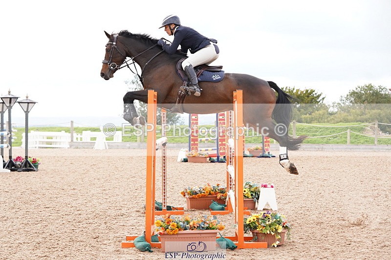 241004A-144930-00813 - Fri 04 Snr Fox & 1.20m Open