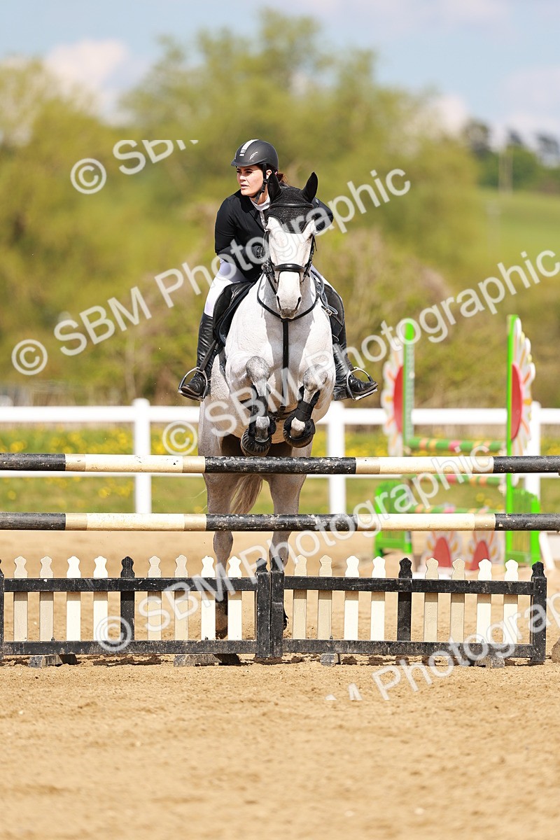 SBM_002127 - Class 4 - Senior Newcomers - 1.10m