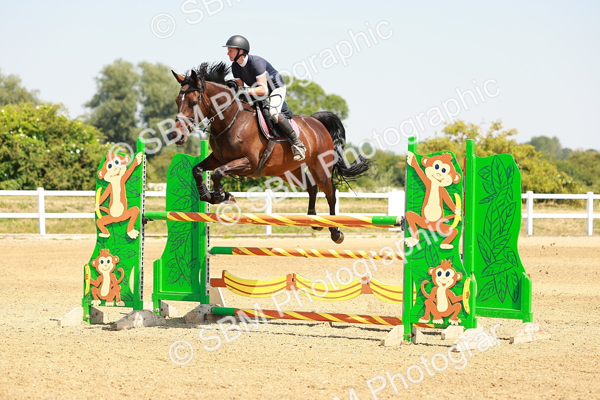 SBM_001832 - Class 5 - Senior Foxhunter - 1.20m