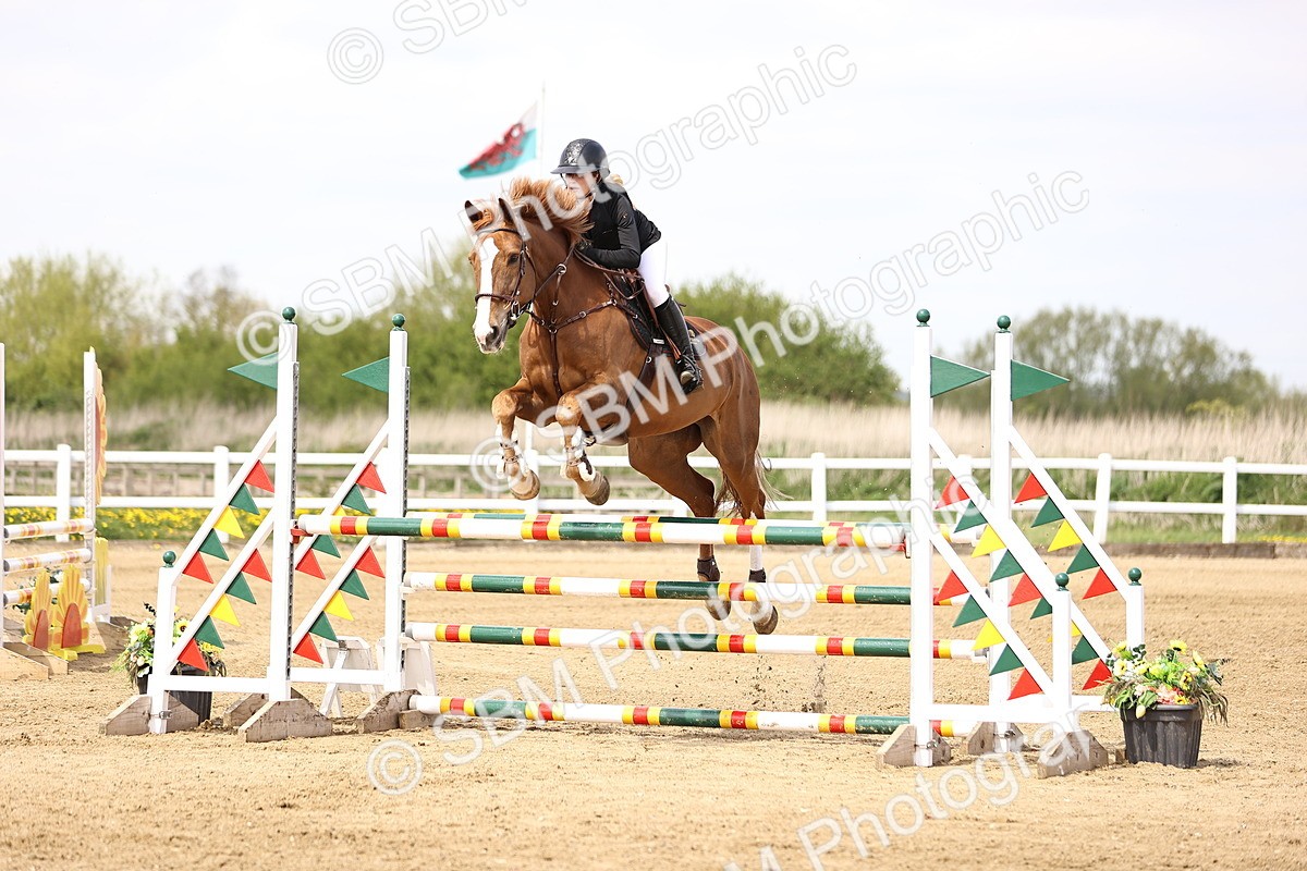 SBM_002258 - Class 11 - Senior newcomers - 1.10m