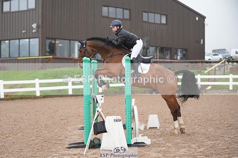 251107-120356-00665 - Cls 4 Snr 1.05m Open