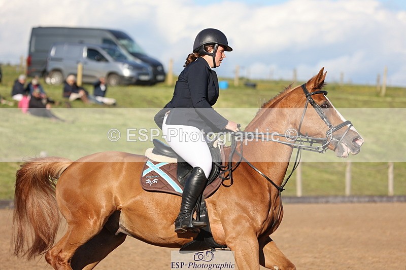 240419A-174424-09967 - Cls 10, 2 Star Big Tour 145cm  Break to End