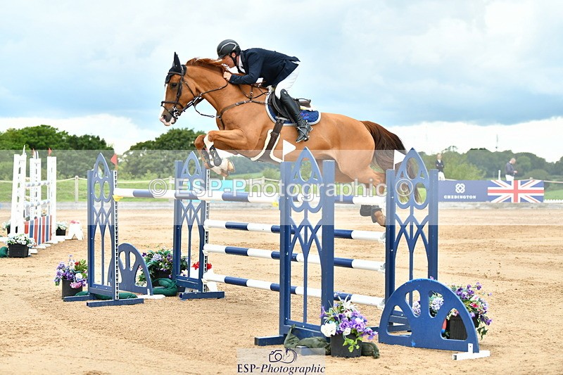 230720A-152349-03846 - Cls 9, 2 Star Big 1.40m Start to break