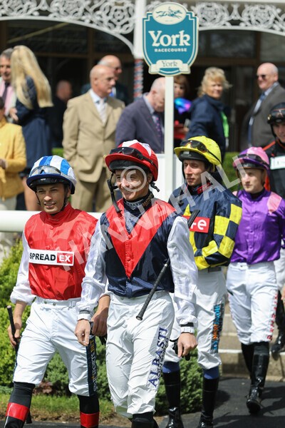 yr12052022r1-5 - Race 1 1.50pm Paddy Power 'Making Flat Less Flat' Stakes
