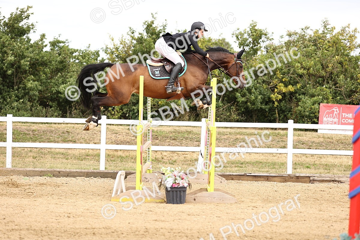 SBM_010449 - Class 9 - Senior Foxhunter - 1.20m Open