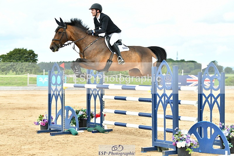 230720A-123200-02860 - Cls 33, 7 Yr Olds 1.30m