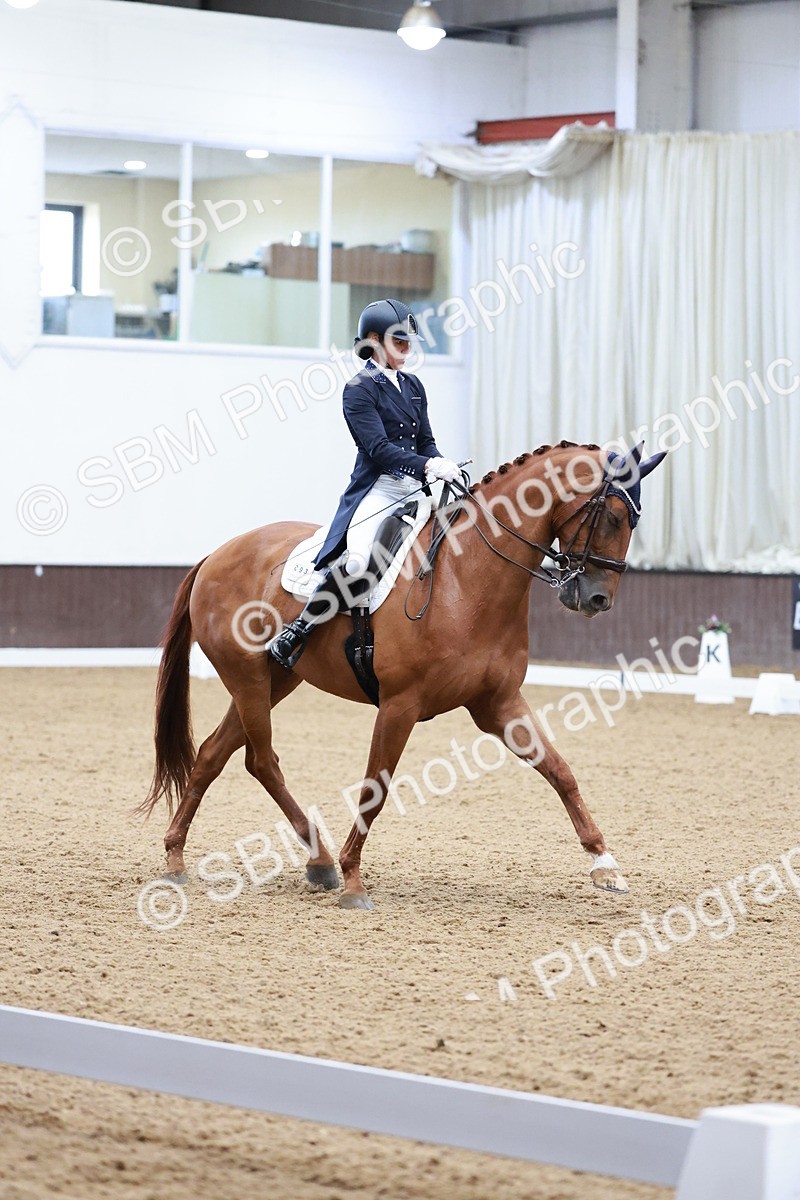 SBM_016340 - Class 5 - FEI INT II - 17.24-18.20
