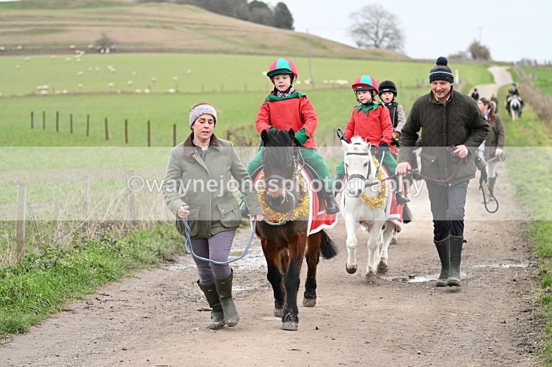 WJ7_1377 - Walk Home