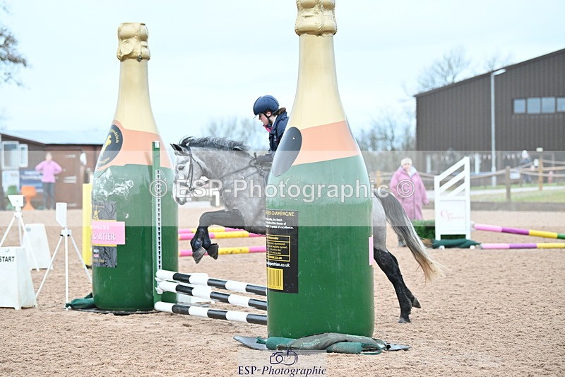 231203A-090548-00059 - Cls 11 Clear Round