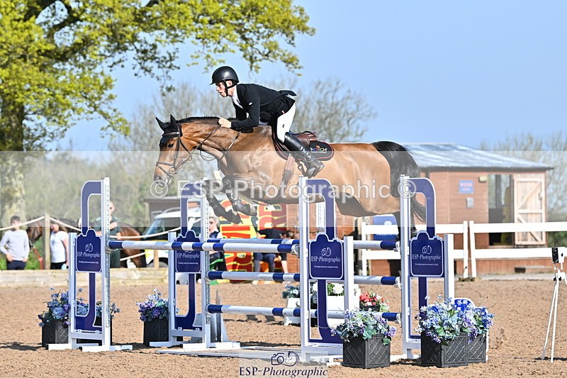 240509A-090040-00402 - Cls 8 Foxhunter