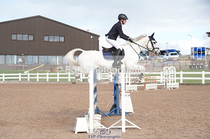 251025-141341-00599 - Cls 13 Pony Foxhunter and 1.10m