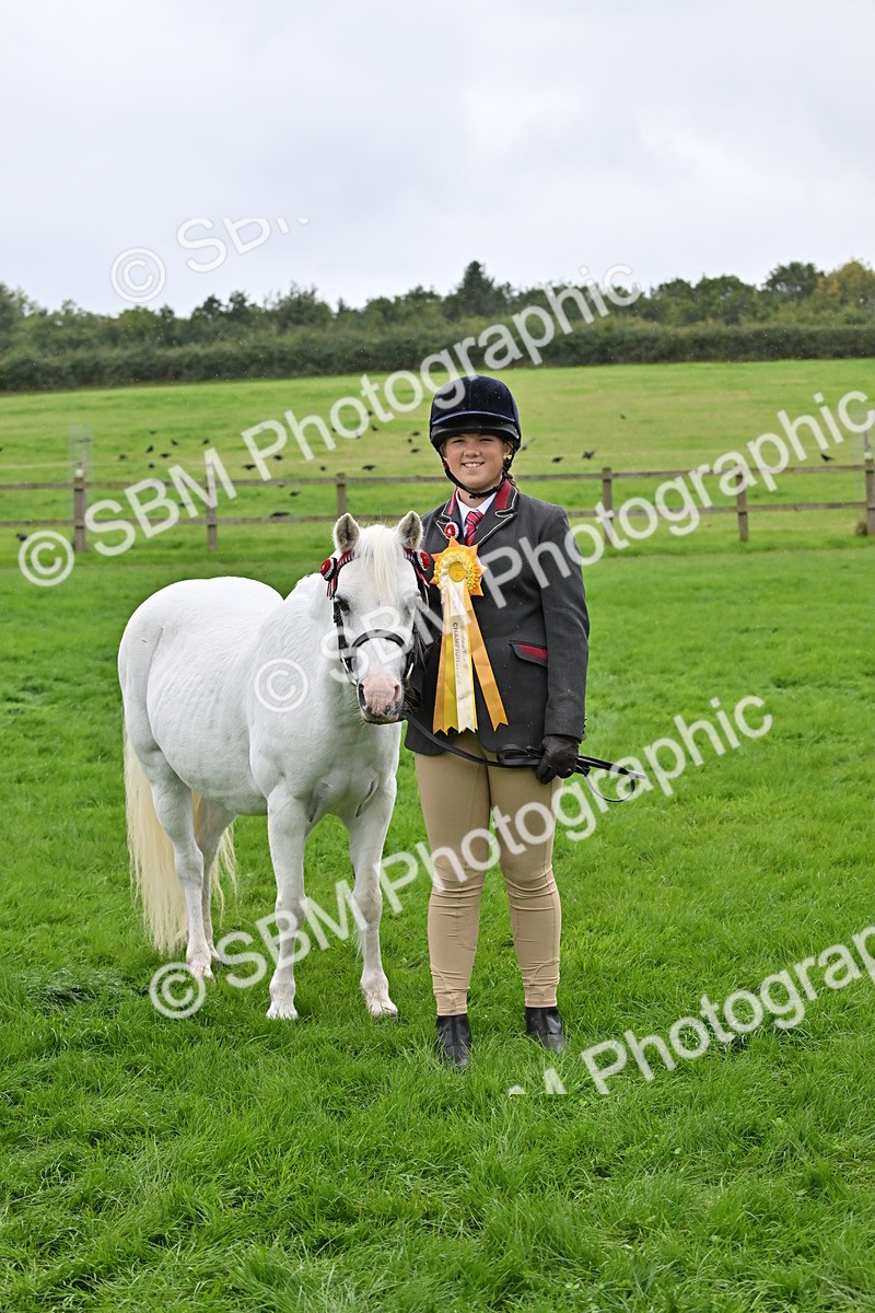 SBM_68650 - S42 - Junior Handler 9-12 Years