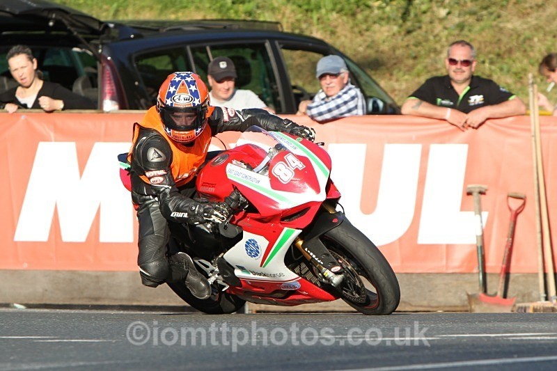  - Saturday Practice Newcomers/Supertwins