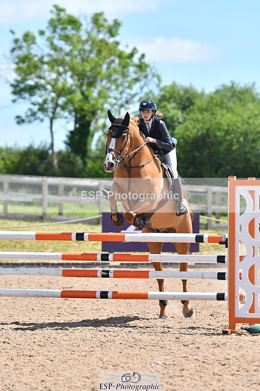 240609A-131217-05548 - Cls 18 Snr Newcomers and 1.10m Open