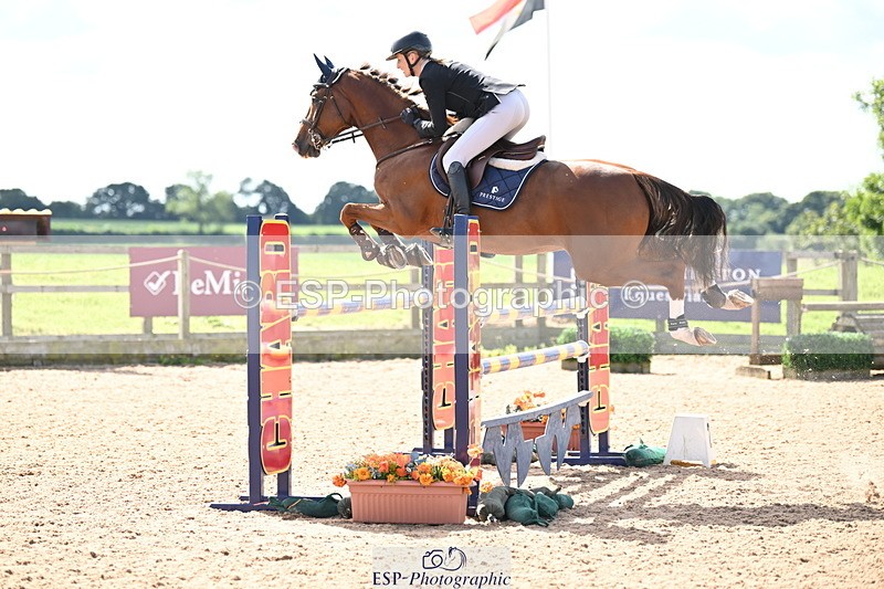 240913A-125813-04456 - Cls 15 Snr Foxhunter