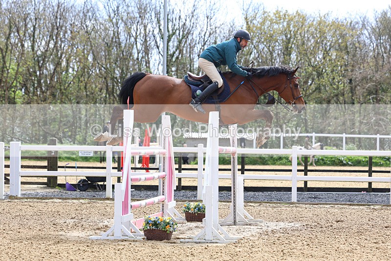 3E7A2449 - Class 9: Senior 1.30m open