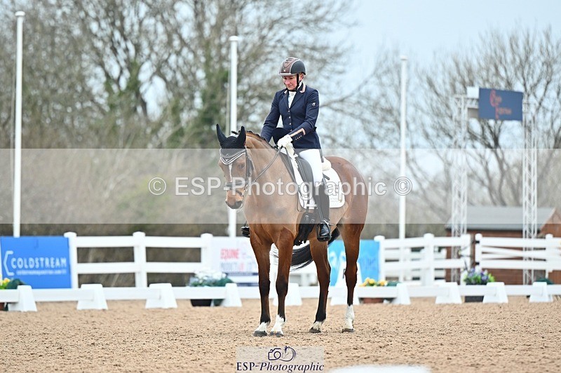 250214-104115-00860 - 221-Alice.Peternell-Noa.Le