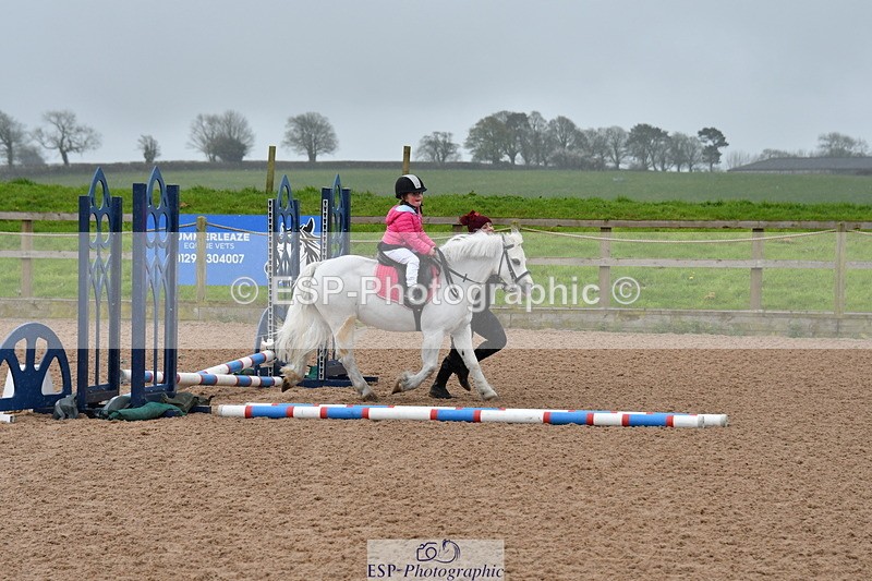 240402A-140700-00029 - 50cm Clear Round