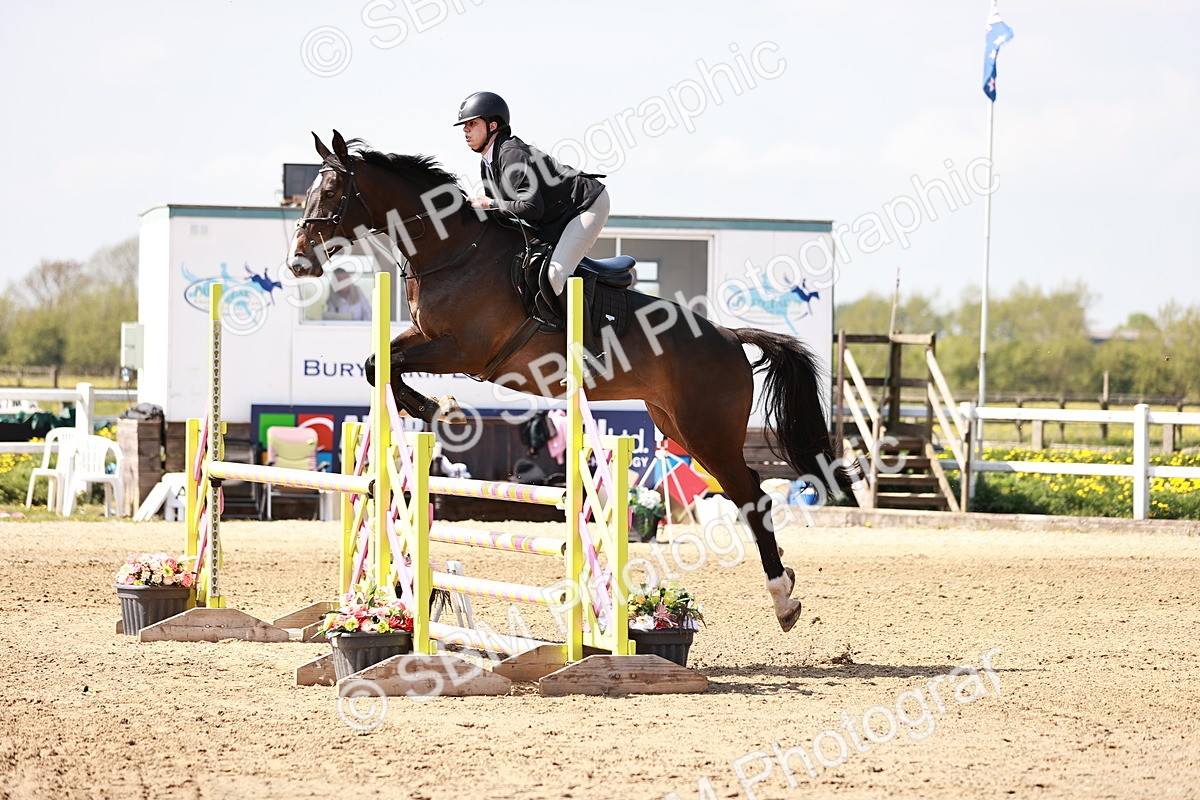  - Class 23 - Senior 1.05m